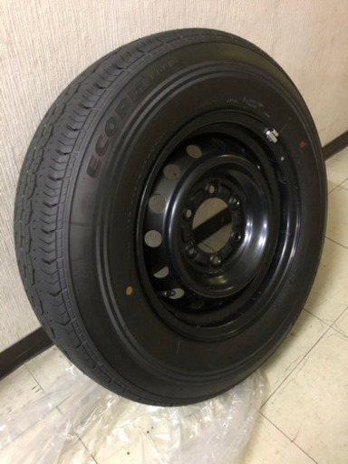 ハイエース　新車取り外し　未使用ホイール　新品タイヤ付き