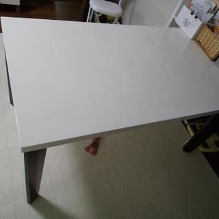 ダイニングテーブルお譲りします。の画像