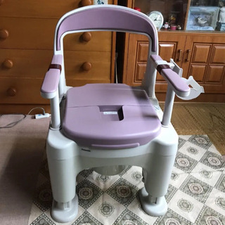 美品！介護用品(中古)【ポータブルトイレ】〈座楽〉ラフィーネ
