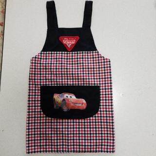 カーズ　エプロン