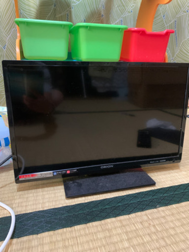 テレビ　19インチ