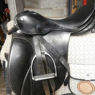 値下げ10万→7万】 馬場 鞍 付属品付き