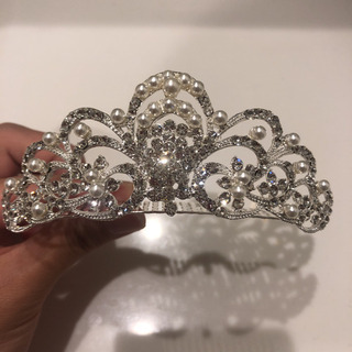 ティアラ 結婚式 ブライダルの画像