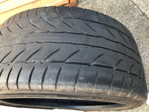 245.35.20 タイヤ