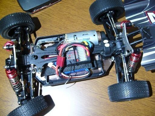 超高速4WDラジコン