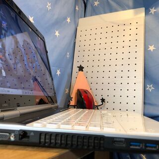 💑☆彡爆速ＳＳＤ２４０ＧＢ(^.^)ＮＥＣリノベーションＰＣ💗高速ｉ７第二世代💗女性にも人気のクリスタルホワイト/Ｗｉｎ１０/Office2019付/15.6ｲﾝﾁ/メモリ４GＢ/無線ＬＡＮ/ＤＶＤ・ＣＤ再生ソフト付　No.2010001の画像