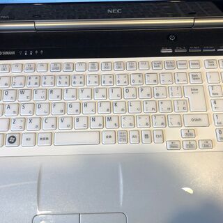 💑☆彡爆速ＳＳＤ２４０ＧＢ(^.^)ＮＥＣリノベーションＰＣ💗高速ｉ７第二世代💗女性にも人気のクリスタルホワイト/Ｗｉｎ１０/Office2019付/15.6ｲﾝﾁ/メモリ４GＢ/無線ＬＡＮ/ＤＶＤ・ＣＤ再生ソフト付　No.2010001の画像