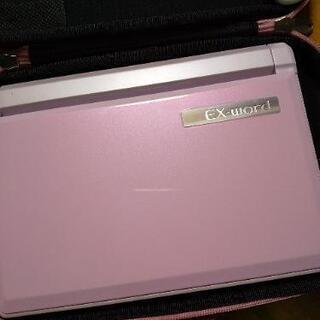 CASIO 電子辞書 イヤホン・カバー付の画像