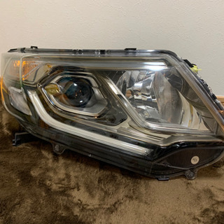 ステップワゴン　RP3クールスピリット　前期　左右LEDヘッドライトユニット