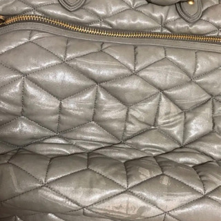 miumiuバッグの画像