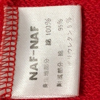 NAFNAF パーカーの画像