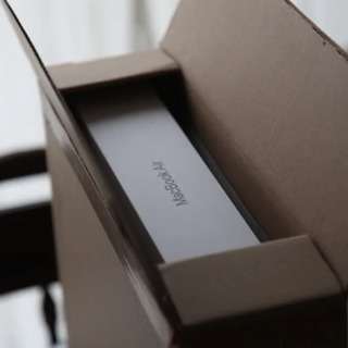 美品　MacBook Air 2020年3月モデル　スペースグレイ