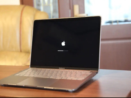 美品　MacBook Air 2020年3月モデル　スペースグレイ
