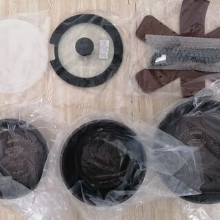 【新品】フライパン鍋セット ガス/ IH対応 6点 アイリスオーヤマの画像