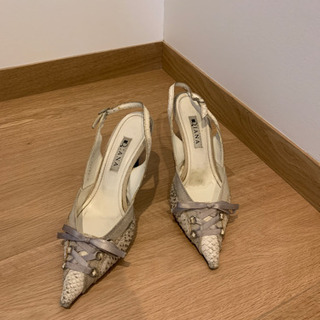 ダイアナ　パンプス