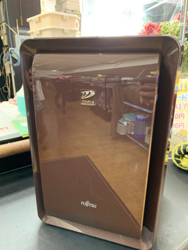 10/30 値下げ! 美品 2017年製 FUJITSU 加湿脱臭機 プラズマイオン トリプルデオドラント DAS-303E-T 富士通