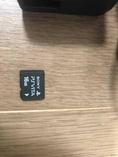 PSVita本体　(PCH-2000) おまけ付き