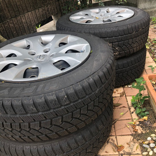 スタッドレスタイヤ 4本セット 205/60 R16