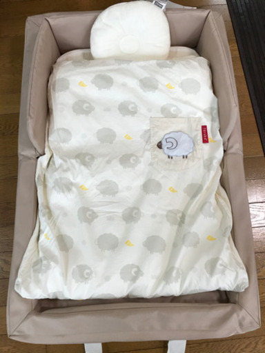 ファルスカ　持ち運び用ベッド