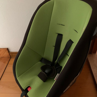 美品チャイルドシート