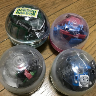 カプセルプラレール  トーマス びっくりへんしん コレクション編