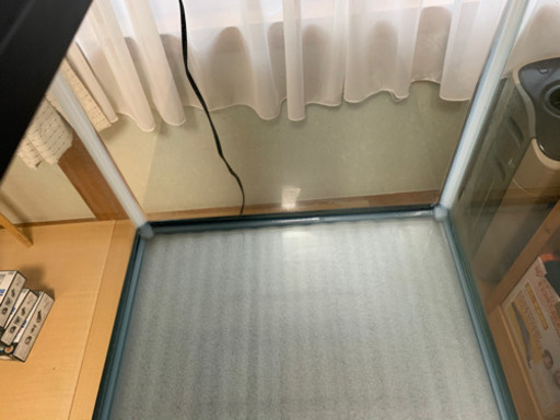 ガラス製水槽　90㎝✖️45㎝✖️45㎝　専用台付き　オマケあり