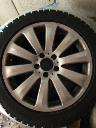 10月15日お引取り可能な方限定にてベンツ　245/45R/17、4本スタッドレスタイヤアルミホイル付きお売りします。