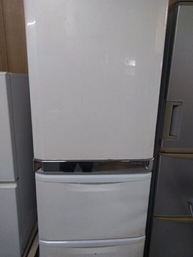 値下げしました持ち帰り特価370L MR-CU37J-W冷蔵庫別館倉庫に置いてます