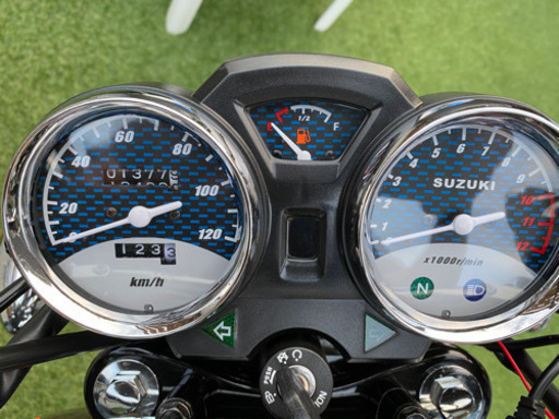 最終値下げ gn1252f   状態良 交換可能 125cc バイク スズキ  低走行 1000キロ前半