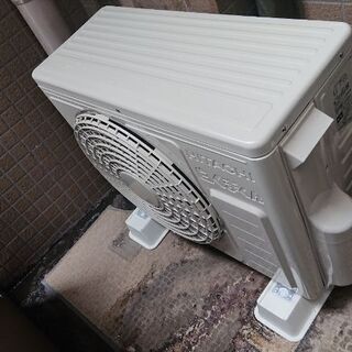 室外(エアコン室外機移動)はお任せください。