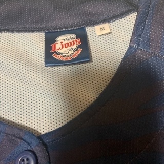 中古 プロ野球 埼玉西武ライオンズ ユニホームとライオンズカードの画像