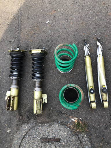 10アルファード  フルタップ車高調