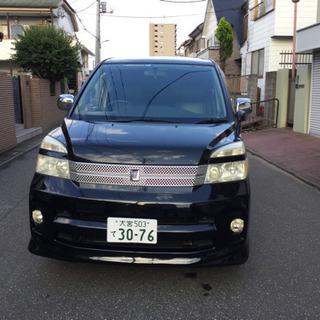 トヨタ　ヴォクシー車検付き