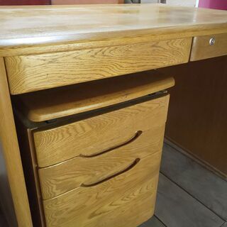 学習机ですが、オフィス用にも最適