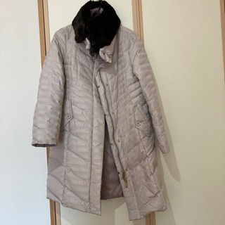 ファー付きリバーシブル仕様 ダウンコート