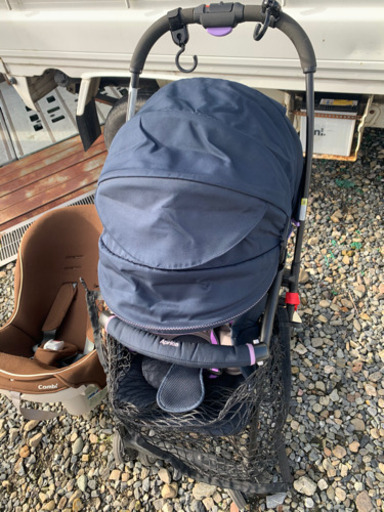 ベビーカー　コンビ　チャイルドシートセット