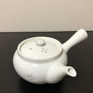 ［10］【値下げ】波佐見焼 透かし彫り 茶器セット 5客の画像