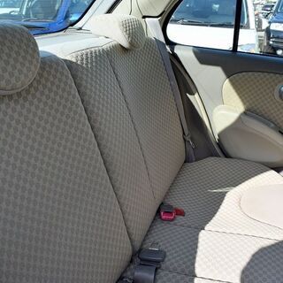 AK12 日産 後期型マーチ　車検令和3年7月30日迄　エンジンスターター　ドアバイザー　スマートキー　タイミングチェーン　寒冷地仕様車　北海道/旭川　１００,０００円！！の画像