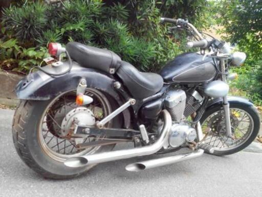 ヤマハのビラゴ-250部品取り車の出品です。