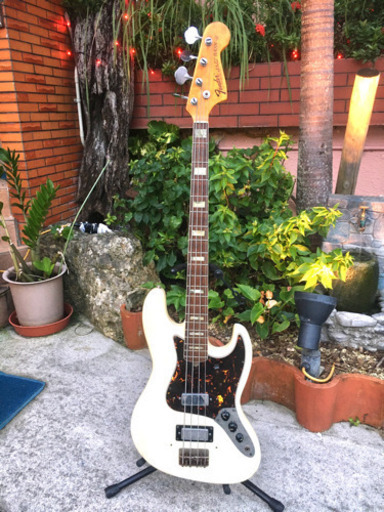 Fender ベースギターもどき