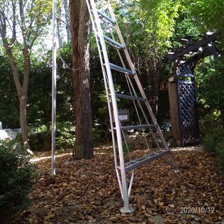 アルミ三脚はしごの画像