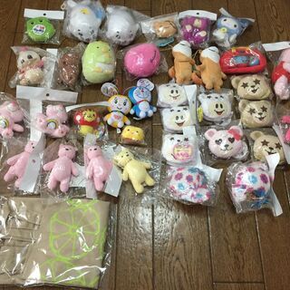 ⑩【全て新品・送料込】ピンクラテ、ドラえもん、ミルキーなど36点...