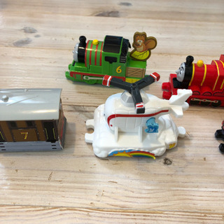 トーマスシリーズ　ハッピーセット　の画像