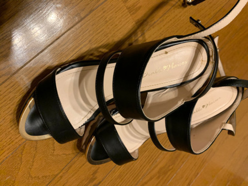一足500円　まとめて1200円