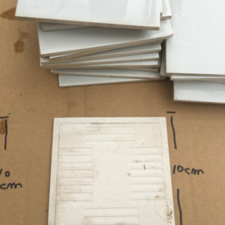 タイル  24枚2000円の画像