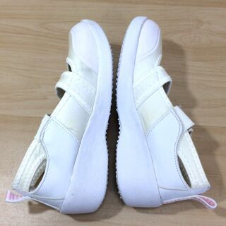 【値下げ】●ハナエモリ 室内履き 23.5cm ナースシューズ 白 マジックテープ HANAE MORI 靴 室内靴の画像