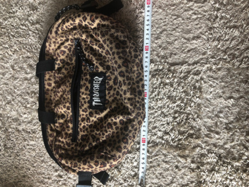 thrasher 標柄ショルダーバッグ