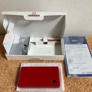 【受け渡し予定者決定】２０００円【ニンテンドーDSi / 新品 / 未使用】レッドの画像