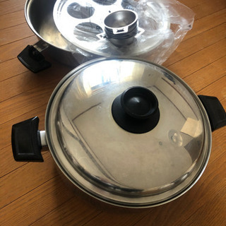 ロイヤルクイーンの鍋。