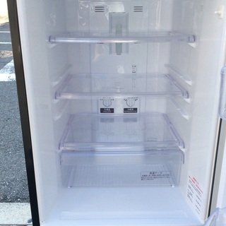 【RKGRE-469】特価！三菱/146L 2ドア冷凍冷蔵庫/MR-P15A-Ｂ/中古品/2016年製/当社より近隣無料配達！の画像